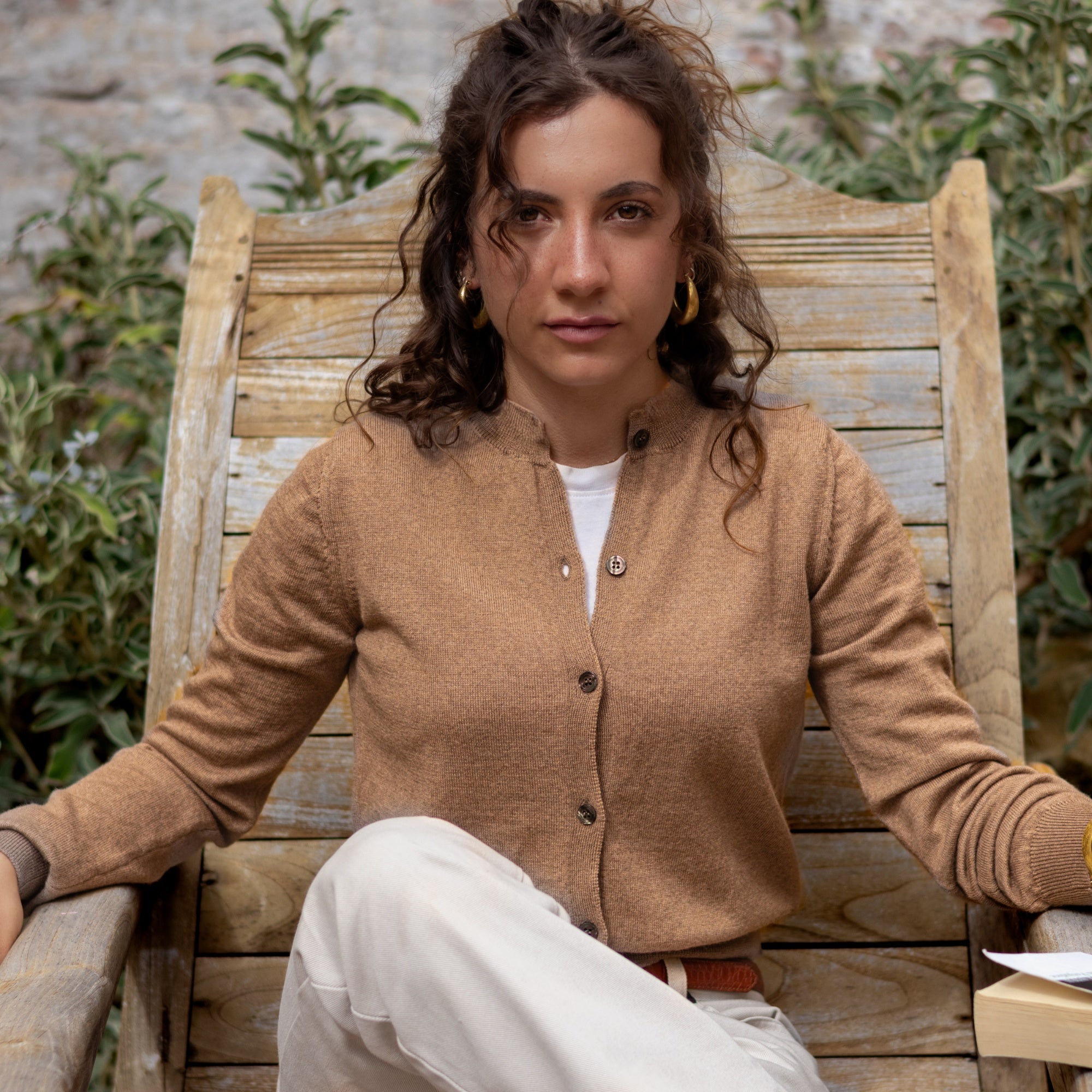 Extra fine merino wool cardigan in Beige - view 3 - Pamuuc
