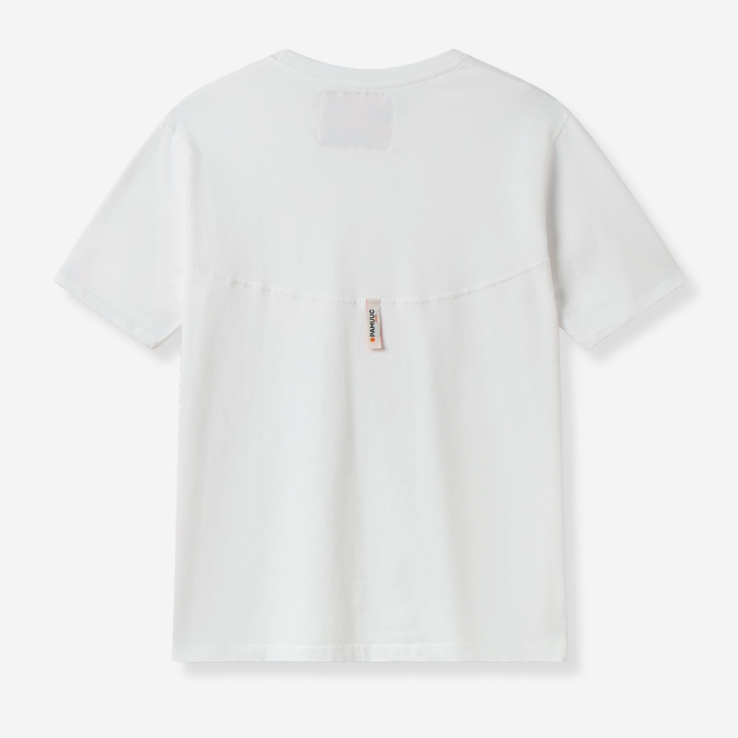 Back of white t-shirt with hang cotton woven pamuuc label 